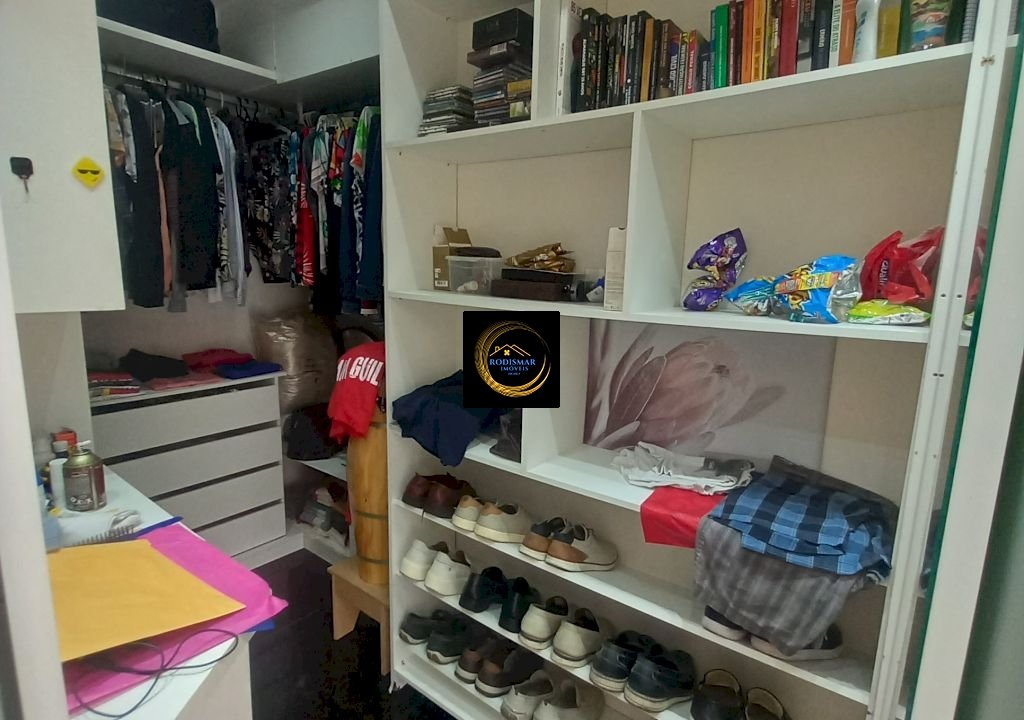 Imagem imóvel Casa em Mongaguá com 8 dormitórios