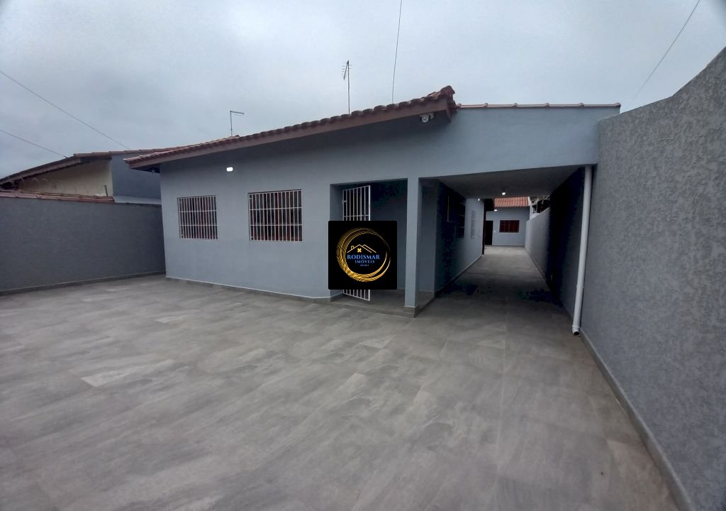 Imagem imóvel Casa em Mongaguá com 4 dormitórios