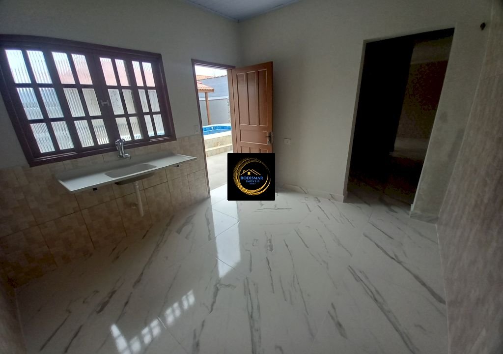 Imagem imóvel Casa em Mongaguá com 4 dormitórios