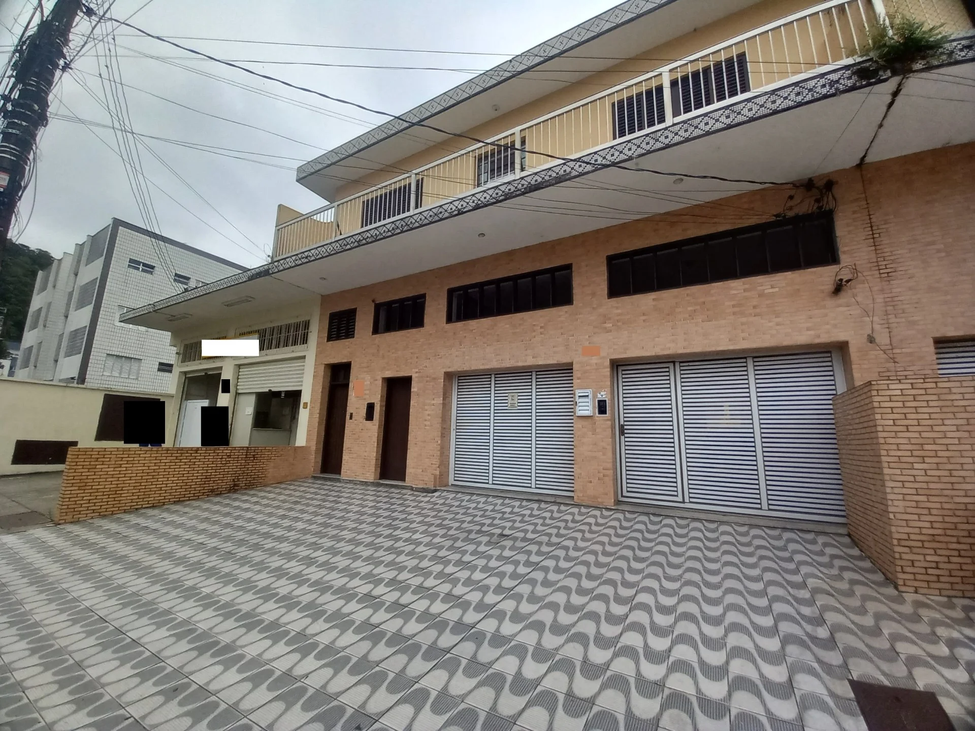 Sobrado em condomínio com 2 dormitórios no bairro Pedreira
