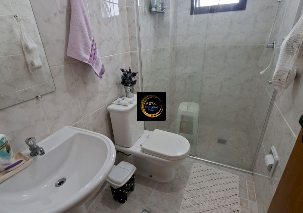 5b0ce3e9072d48d302a68146f4fe932e.jpg