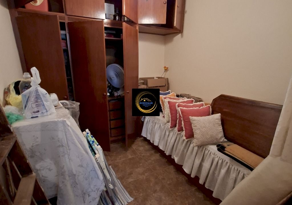 dc4d30e37f00dfe2a8ba6bd0b558cb4e.jpg