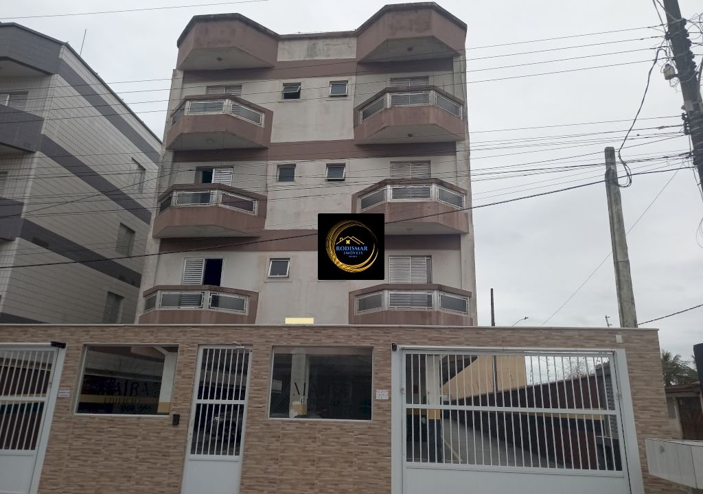 Apartamento em Mongaguá com 2 dormitórios