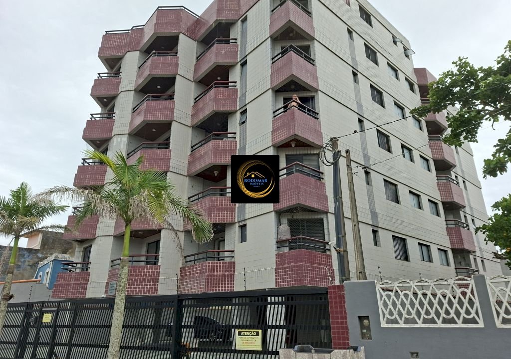 Apartamento em Mongaguá com 2 dormitórios