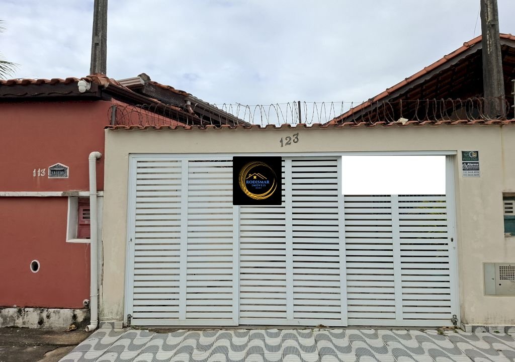 Casa em Mongaguá com 3 dormitórios