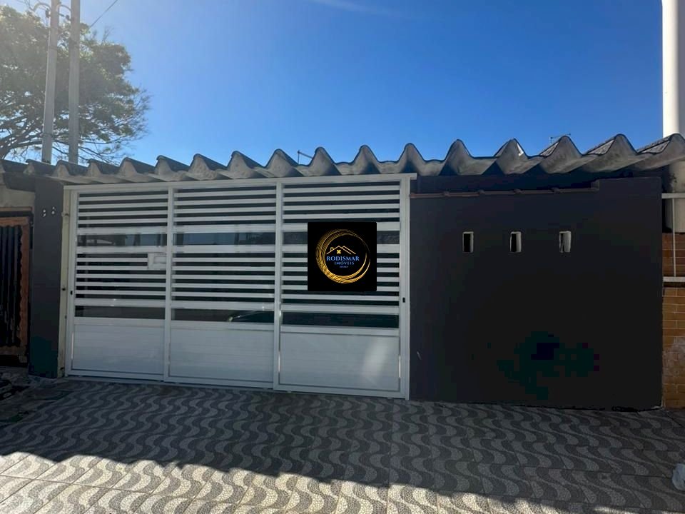 Casa em Praia Grande com 3 dormitórios